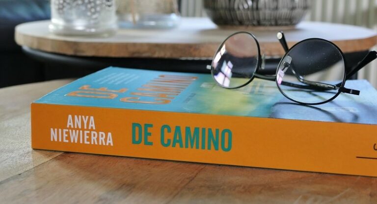 Leestip: De Camino – Anya Niewierra – Grenzeloos Wandelen